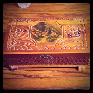 Vintage carved wood jewelry box/cedar trinket